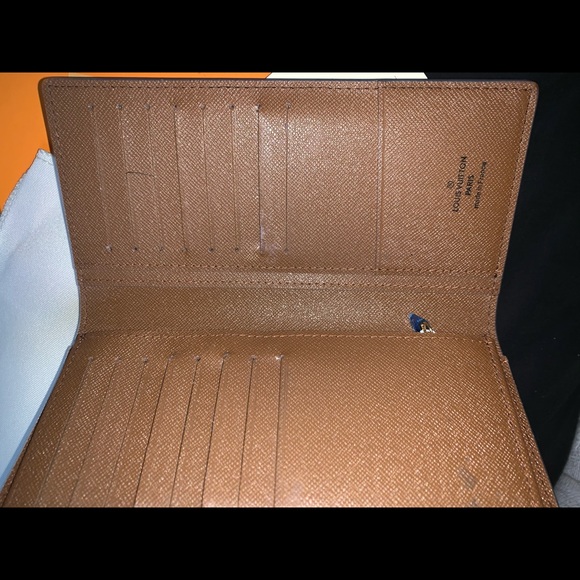 Wallet - Picture 2 of 6